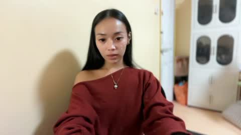 lovely_leah23 online show from July 1, 5:56 pm