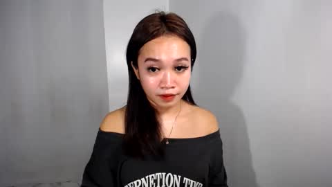 lovely_lianne online show from June 9, 3:40 am