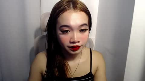 lovely_lianne online show from July 22, 9:45 am