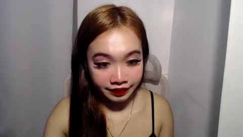lovely_lianne online show from July 28, 7:37 am