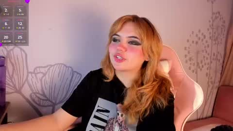 Snapshot of lovely_paris_01 chatting on June 27, 6:51 am Paris Rose online show from June 27, 6:51 am