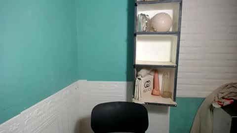 Thea  online show from February 1, 12:04 pm