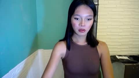 Thea  online show from April 28, 5:51 pm