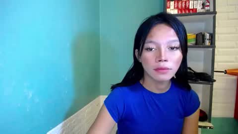 Snapshot of lovely_thea_xoxo chatting on May 22, 7:30 pm Thea online show from May 22, 7:30 pm