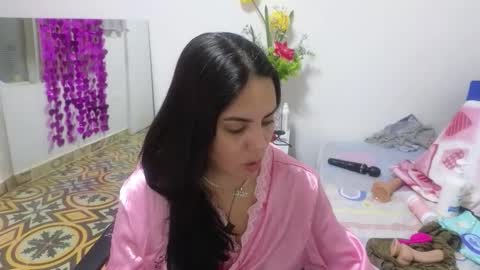 Snapshot of lovely_trix_ chatting on November 3, 11:44 am Trix online show from November 3, 11:44 am