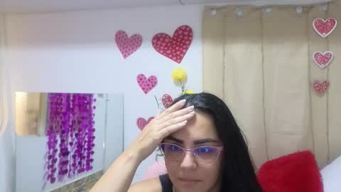 Snapshot of lovely_trix_ chatting on November 25, 11:43 am Trix online show from November 25, 11:43 am