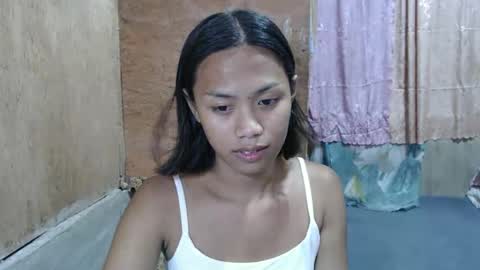 lovely_yvoneslutty online show from December 19, 1:07 pm