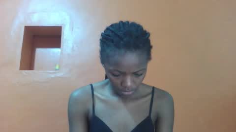 Snapshot of lovely_yvonne chatting on October 13, 10:54 pm Lovely yvonne online show from October 13, 10:54 pm