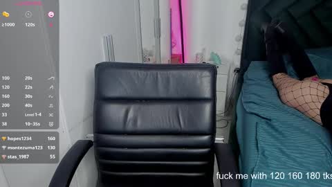 Snapshot of lovelyaria_ chatting on October 4, 7:56 pm Aria3 online show from October 4, 7:56 pm