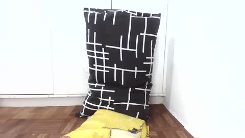 Snapshot of lovelyasian_babe chatting on February 22, 2:39 am lovelyasian_babe online show from February 22, 2:39 am