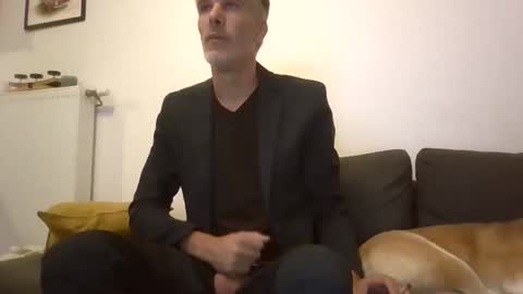 Snapshot of lovelybigcockgentleman chatting on September 9, 3:39 am Max online show from September 9, 3:39 am