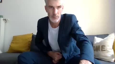 Snapshot of lovelybigcockgentleman chatting on October 3, 2:03 pm Max online show from October 3, 2:03 pm