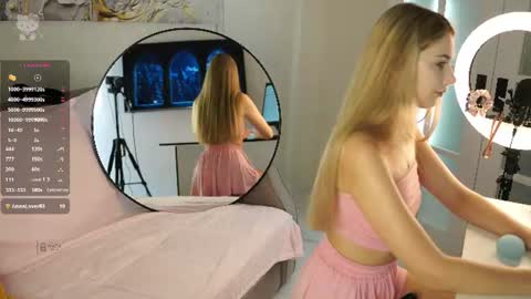 Snapshot of lovelygracee chatting on June 14, 2:41 pm lovelygracee online show from June 14, 2:41 pm