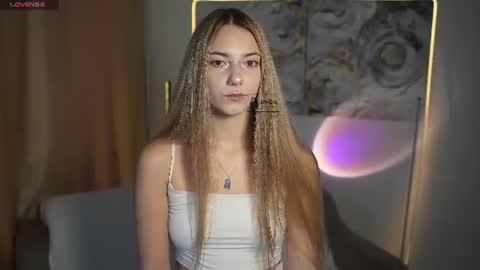Snapshot of lovelygracee chatting on July 22, 3:37 pm lovelygracee online show from July 22, 3:37 pm