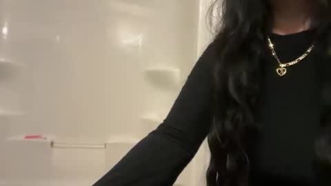 Snapshot of lovelykatiebabe chatting on March 1, 12:45 am lovelykatiebabe online show from March 1, 12:45 am