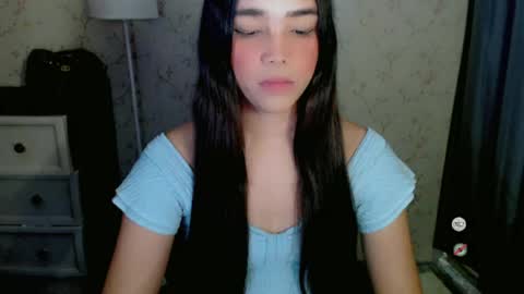 Snapshot of lovelylaiza chatting on June 26, 2:05 am Cutie Laiza online show from June 26, 2:05 am