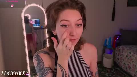 Snapshot of lovelylittlelucyy chatting on July 22, 11:18 pm lovelylittlelucyy online show from July 22, 11:18 pm