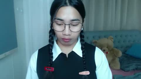 lovelymae18 online show from February 26, 10:42 pm