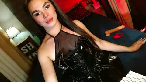 lovelymiss_shyna11 online show from November 11, 9:42 am