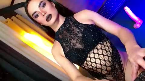 Snapshot of lovelymiss_shyna11 chatting on May 14, 8:21 am lovelymiss_shyna11 online show from May 14, 8:21 am