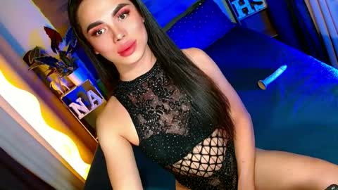 Snapshot of lovelymiss_shyna11 chatting on June 14, 3:36 pm lovelymiss_shyna11 online show from June 14, 3:36 pm