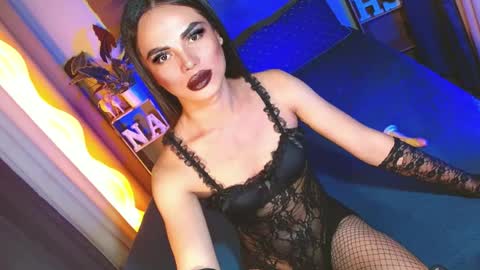 Snapshot of lovelymiss_shyna11 chatting on July 8, 6:01 pm lovelymiss_shyna11 online show from July 8, 6:01 pm