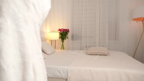 kim online show from November 11, 1:44 pm