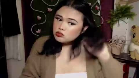 lovely online show from October 26, 6:36 pm