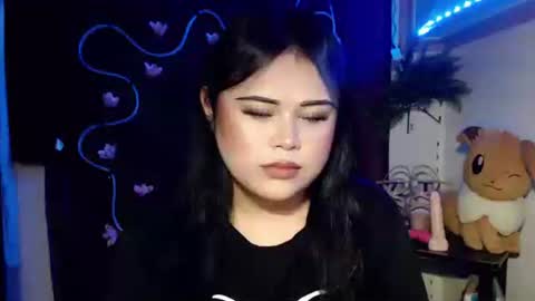 lovely online show from November 25, 1:00 pm