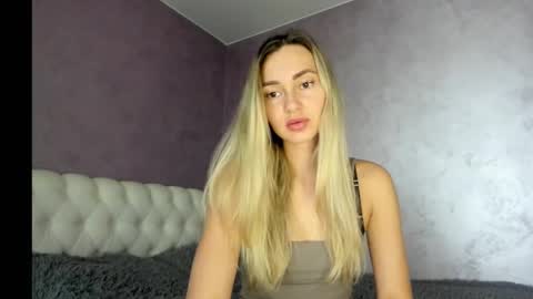 Lovely Rose online show from November 5, 8:47 am