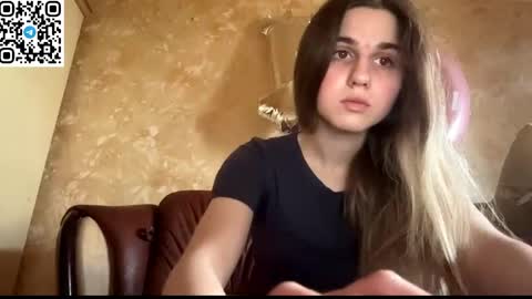 Snapshot of lovelysilk_63 chatting on May 31, 7:59 am ELA online show from May 31, 7:59 am