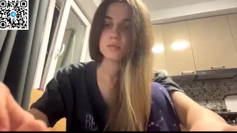 Snapshot of lovelysilk_63 chatting on June 18, 6:56 pm ELA online show from June 18, 6:56 pm