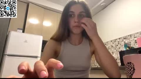 Snapshot of lovelysilk_63 chatting on June 19, 6:56 pm ELA online show from June 19, 6:56 pm