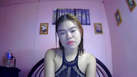 lovemae352295 online show from March 12, 5:35 am