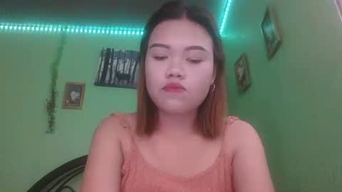 lovemae352295 online show from September 30, 7:02 am