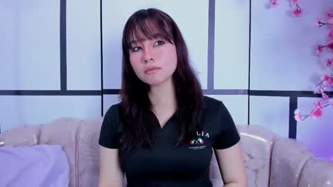 Love  online show from December 15, 3:55 am