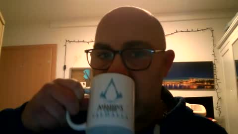 Snapshot of lover010983 chatting on January 13, 6:38 am lover010983 online show from January 13, 6:38 am