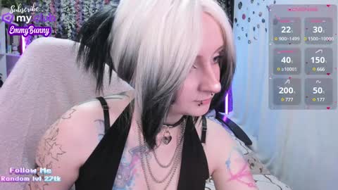 Snapshot of lover_emmy chatting on February 5, 3:20 pm Emmy online show from February 5, 3:20 pm