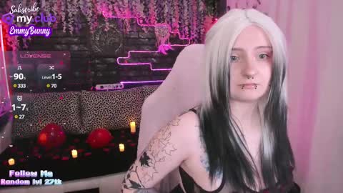 Snapshot of lover_emmy chatting on February 13, 4:39 pm Emmy online show from February 13, 4:39 pm