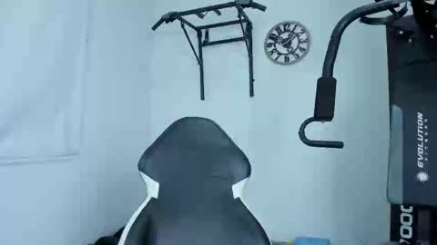 Snapshot of lover_fitnessboy chatting on February 11, 1:10 am kevin online show from February 11, 1:10 am