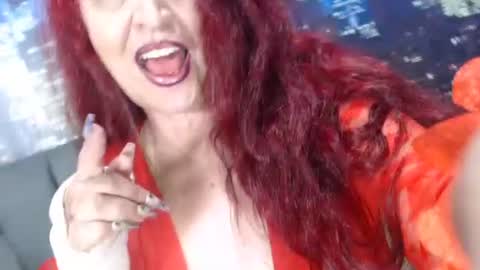 Snapshot of lover_mature2 chatting on June 26, 5:50 pm Mature lover2 online show from June 26, 5:50 pm