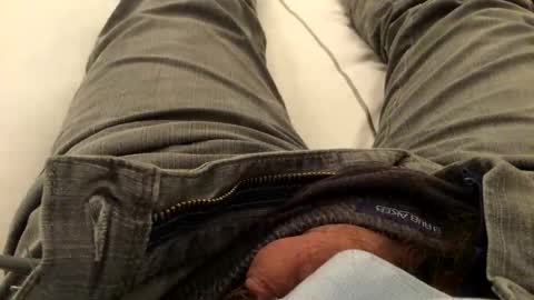 Snapshot of lover_tom chatting on November 18, 5:17 pm Tom online show from November 18, 5:17 pm