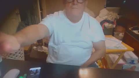 Papi Chulo online show from May 28, 1:25 am