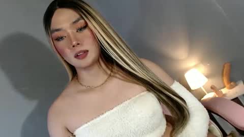 Snapshot of lovers_moon22 chatting on January 20, 3:48 am lovers moon22 online show from January 20, 3:48 am