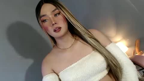 Snapshot of lovers_moon22 chatting on January 26, 1:09 am lovers moon22 online show from January 26, 1:09 am