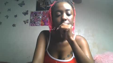 Snapshot of lovers_oncam chatting on July 4, 7:14 am RedJoy online show from July 4, 7:14 am