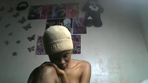 Snapshot of lovers_oncam chatting on July 5, 7:26 am RedJoy online show from July 5, 7:26 am
