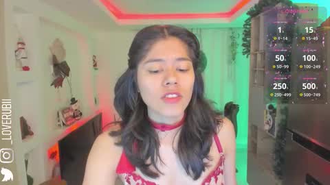 loverubii online show from November 22, 9:30 am