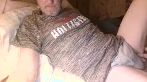 just here to have fun and cum online show from December 4, 11:52 am