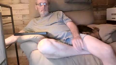 Snapshot of lovesex6565 chatting on April 14, 1:22 am just here to have fun and cum online show from April 14, 1:22 am